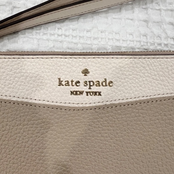 Kate Spade Wristlet, Tan and Cream Colored, Wallet - Colorblock light sand - Picture 2 of 5